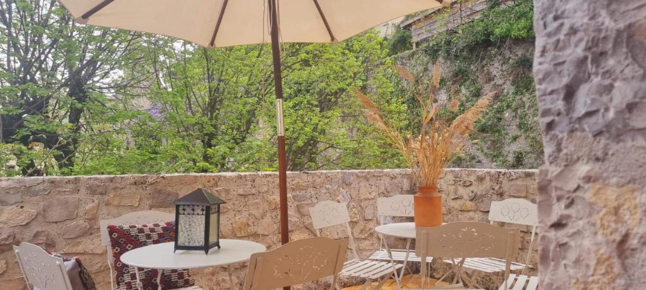 Maison Curieuse Vaison-la-Romaine Dış mekan fotoğraf